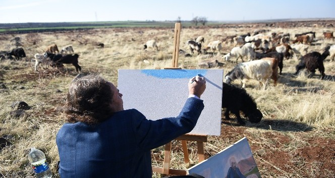 Siverekli çoban, usta ressamlara taş çıkartıyor