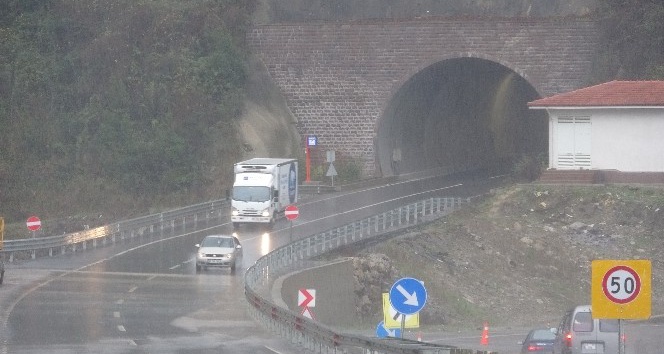 Zonguldak’ta yağmur etkili oldu