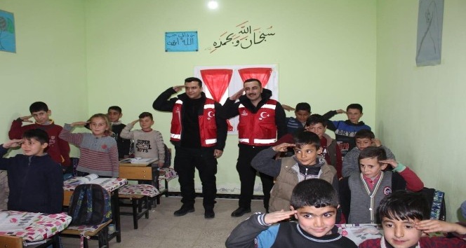 Alperen Ocakları Vakfı’ndan Suriye’deki Türkmenlere yardım