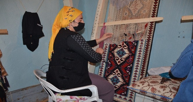 Şırnak’ta jirki kilimi kadınlara ekmek kapısı oldu