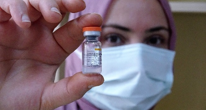 Tokat’ta 8 bin 500 sağlık çalışanına korona aşısı