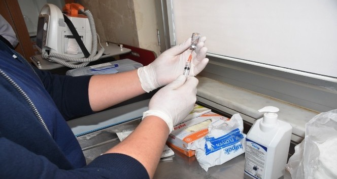 Bitlis’te ilk korona virüs aşısı yapılmaya başlandı