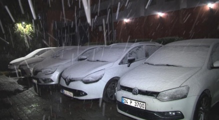 İstanbullular güne karla başladı