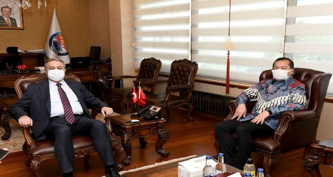 Endonezya Cumhuriyeti Ankara Büyükelçisi Iqbal Mersin’de
