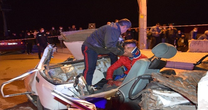 Antalya’da feci kaza: 3 ölü, 4 yaralı