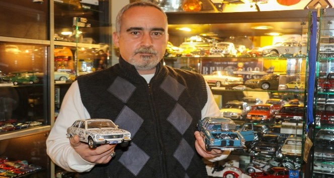 Çocukken oynadığı oyuncak arabalarını buldu, 550 araçlık koleksiyona ulaştı