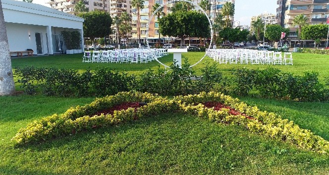 Mersin Büyükşehir Belediyesinin nikah salonu hizmete açıldı