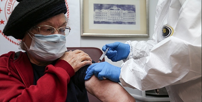 Covid-19 aşılamasında ikinci aşamaya geçildi