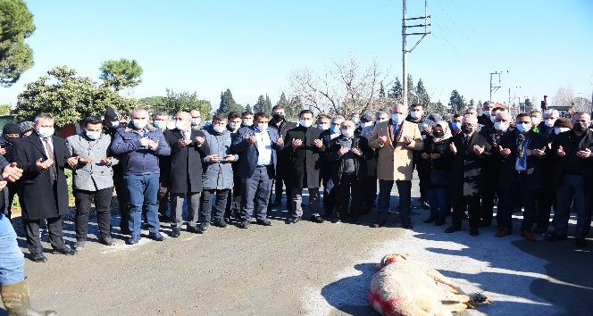 Salihli’de 16 kilometrelik beton yol dualarla açıldı