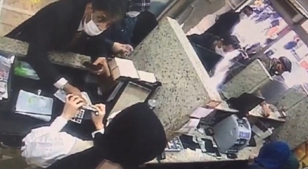 Döviz bürosunda, 3 bin doları saniyeler içinde böyle çaldı