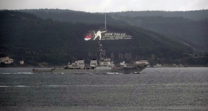 ‘USS Donald Cook’ savaş gemisi Çanakkale Boğazı&#039;ndan geçti
