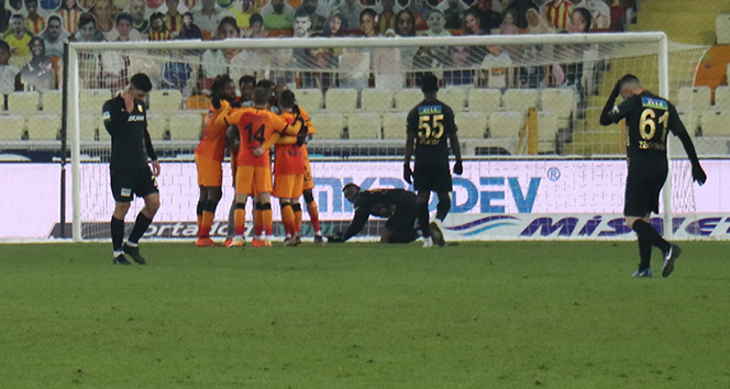 Galatasaray, Yeni Malatyaspor'u deplasmanda tek golle geçti