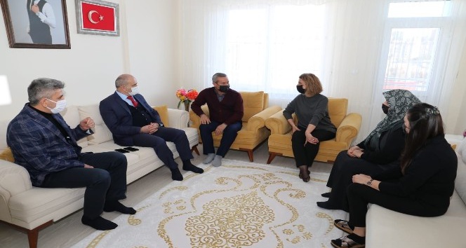 Vali Becel, şehit polis memuru Furkan Demir’in ailesini ziyaret etti