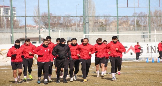 Sivas Belediyespor, Kırklarelispor maçına hazırlanıyor