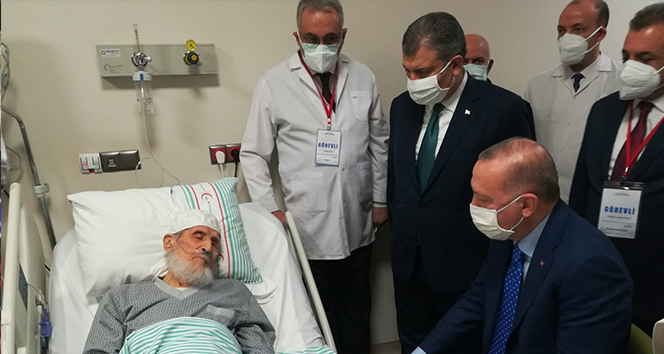Cumhurbaşkanı Erdoğan&#039;dan Fethi Sekin’in babası ile kanaat önderi Nazırlı’ya hastanede ziyaret