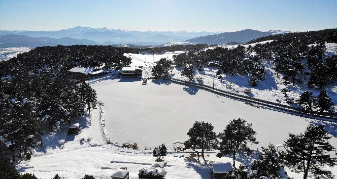 Donan gölet havadan görüntülendi
