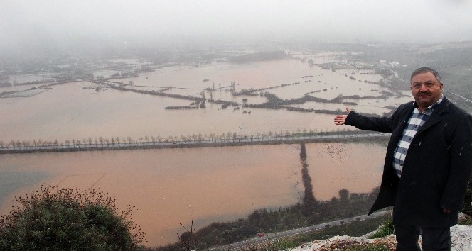 Yağışlar çiftçiyi sevindirdi