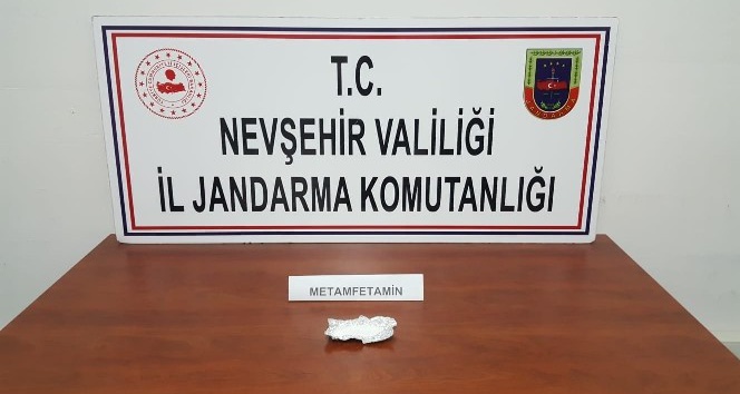 Jandarma uyuşturucudan 1 kişiyi gözaltına aldı
