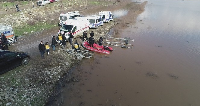 Çanakkale’de arama kurtarma çalışmalarına 2’nci gününde ara verildi