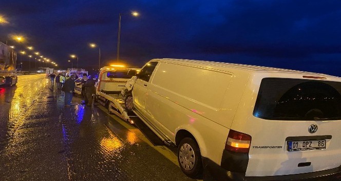 Osmaniye’de 9 aracın karıştığı zincirleme kazada 2 kişi yaralandı