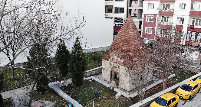 Moğol emirinin mezarı evliya türbesi sanılıyor