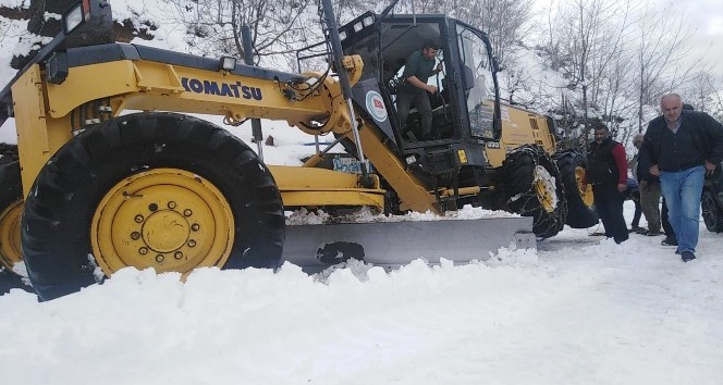 Osmaniye’de kardan kapanan yollar ulaşıma açılıyor