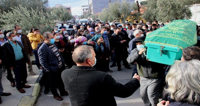 Manisa’da öldürülen 4 arkadaş toprağa verildi