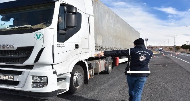 Yük taşıyan araçlara yönelik denetim yapıldı