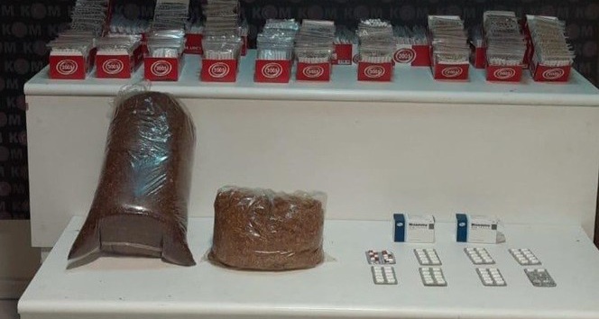 KOM polisinden ’kaçak tütün’ operasyonu: Kaçak tütün ve çok sayıda makaron ele geçirildi