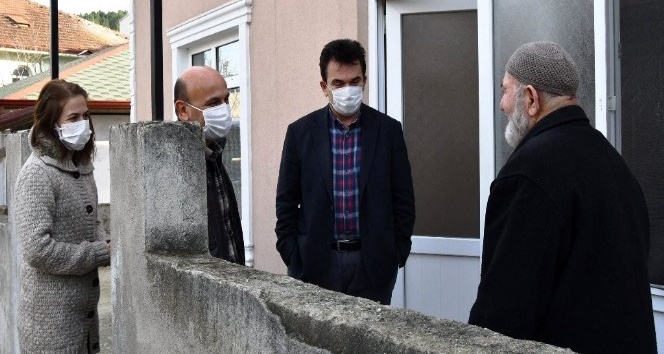 Yaşlı ve çocuklara sıcak dokunuş