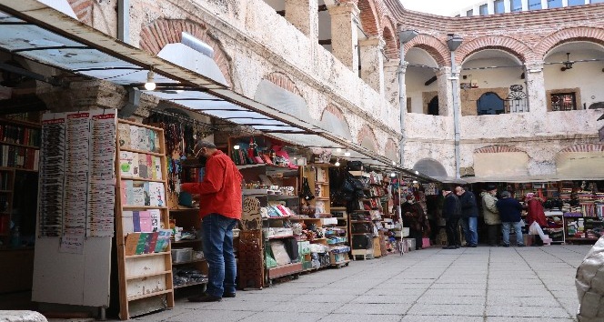 217 yıllık tarihi Yukarı Taşhan ticarete yön veriyor