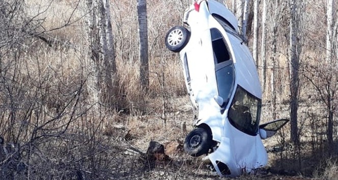 Kırıkkale’de ilginç trafik kazası, otomobil ’amuda’ kalktı: 1 yaralı
