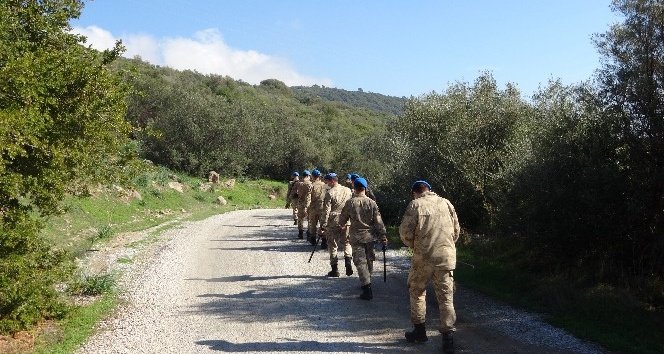 Kayıp tıp fakültesi öğrencisi oğlu için herkesten dua bekledi