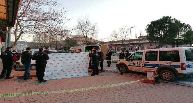 AK Parti Çan Belediye Meclis Üyesi aracında ölü bulundu