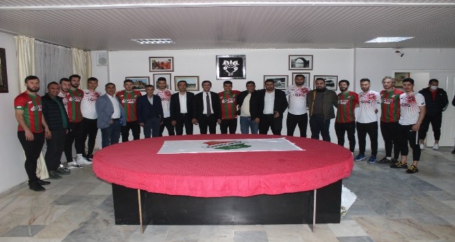 Cizre TSO Başkanı Sevinç’ten Cizrspor’a destek