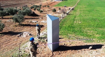 Göbeklitepe yakınlarındaki metal blok havadan görüntülendi