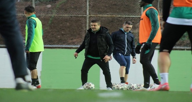 Hakan Keleş: “Sahaya galibiyet için çıkacağız”