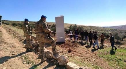 Göbeklitepe yakınlarındaki metal blokun gizemi 3 gündür çözülemiyor
