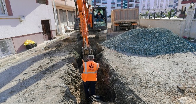 Altınordu’da alt yapı çalışmaları sürüyor