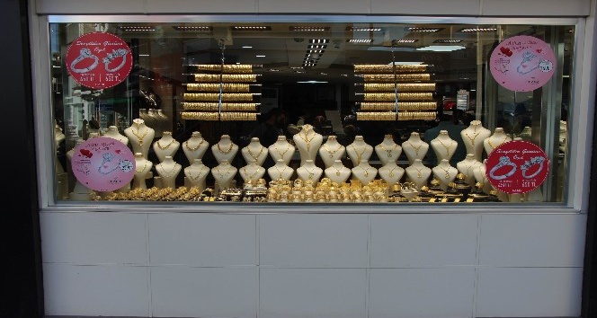 Sevgililer Günü için altın alacaklar dikkat