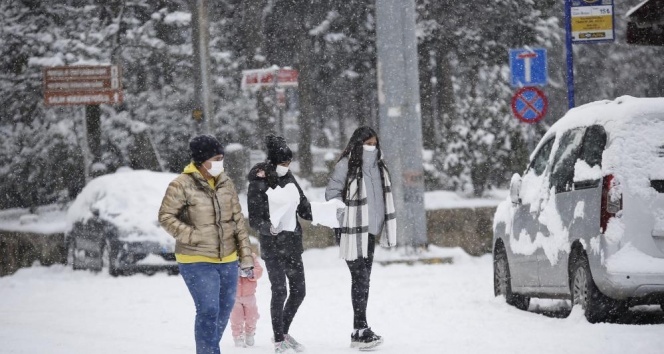 AKOM’dan İstanbul&#039;a kuvvetli kar yağışı uyarısı!
