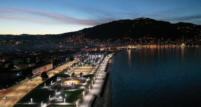Ordu’da gözleri kamaştıran park