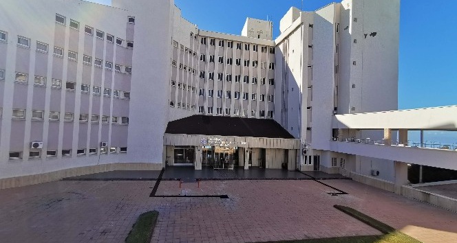 Kuşadası’ndaki uygulama oteli ve otelcilik lisesi yıkılıyor