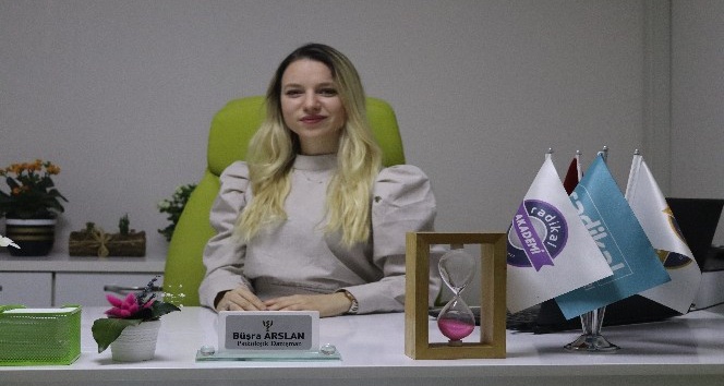 Otoriter ebeveyn tutumları çocukta özgüven problemi oluşturuyor