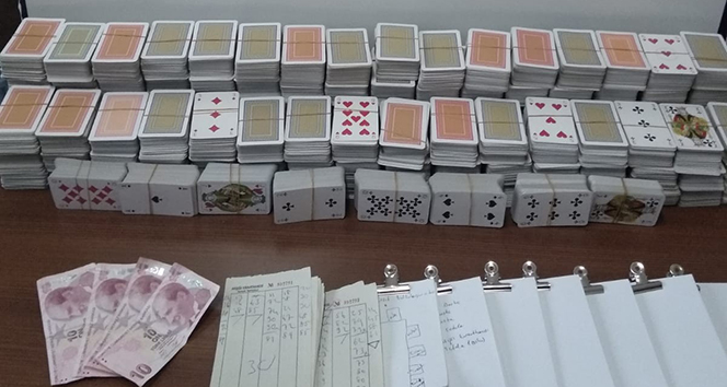 Covid-19 tedbirlerini ihlal ederek kumar oynayan 6 kişiye ceza