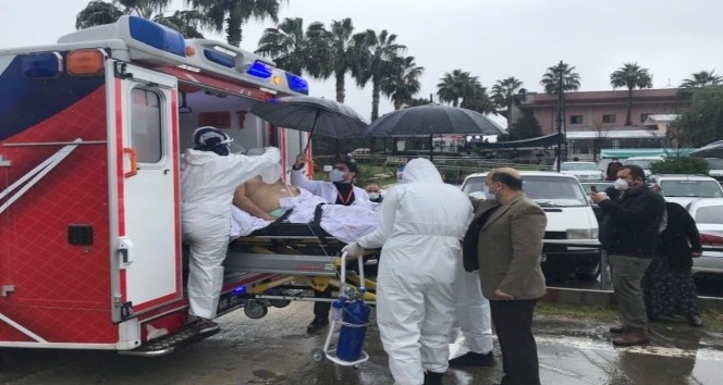 Korona hastası ambulans helikopter ile Adana’ya sevk edildi