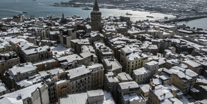 Karla kaplı İstanbul’da havadan çekilen kartpostallık fotoğraflar