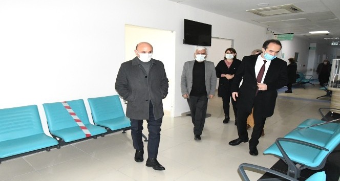 Kaymakam Özyiğit ve Oral’dan aşı çağrısı