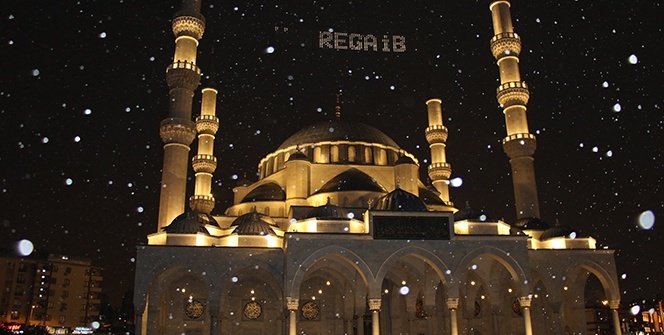 Regaip Kandili tüm yurtta dualarla idrak edildi