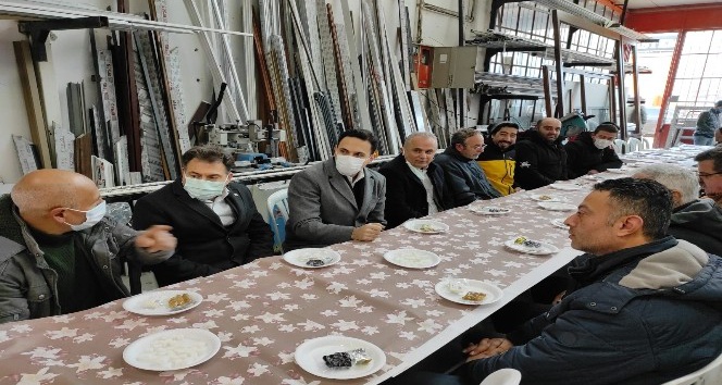 Başkan Makas, esnaf sofrasına misafir oldu